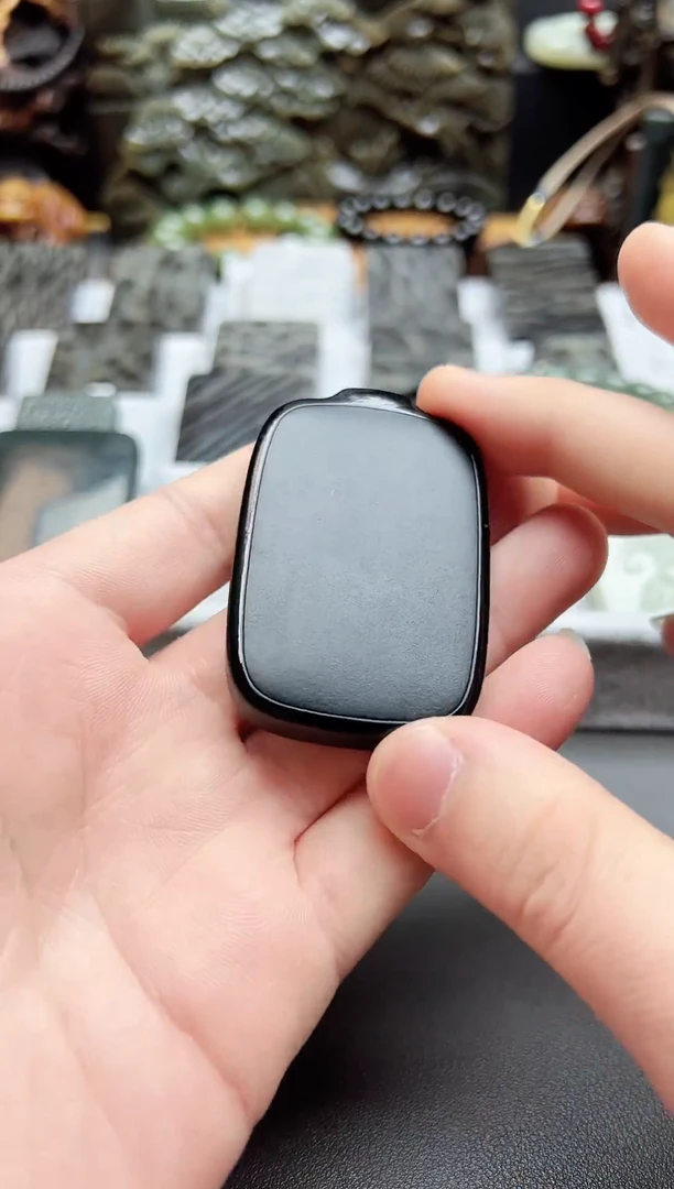 颈饰未镶嵌和田玉塔青平安无事牌