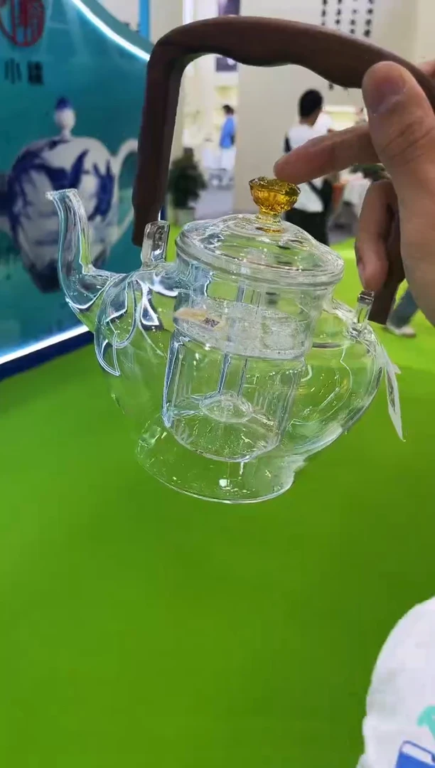 莲花壶黄玉晶焱金标