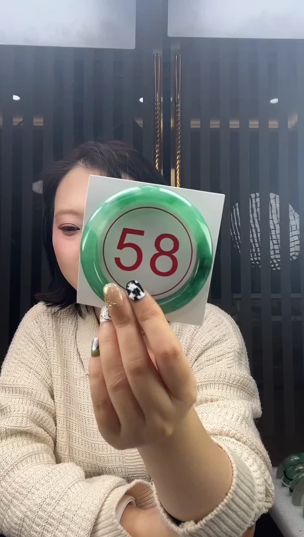 未镶嵌手镯石英质玉17