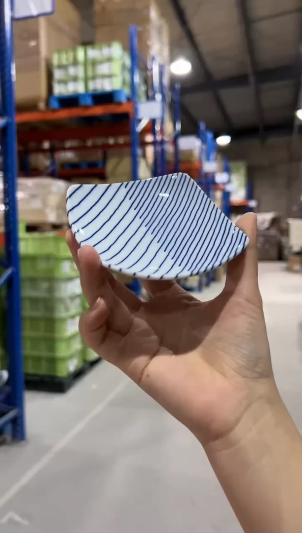 瓷片白山　重ね縞　　角小皿