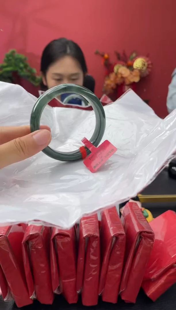 未镶嵌手镯翡翠2