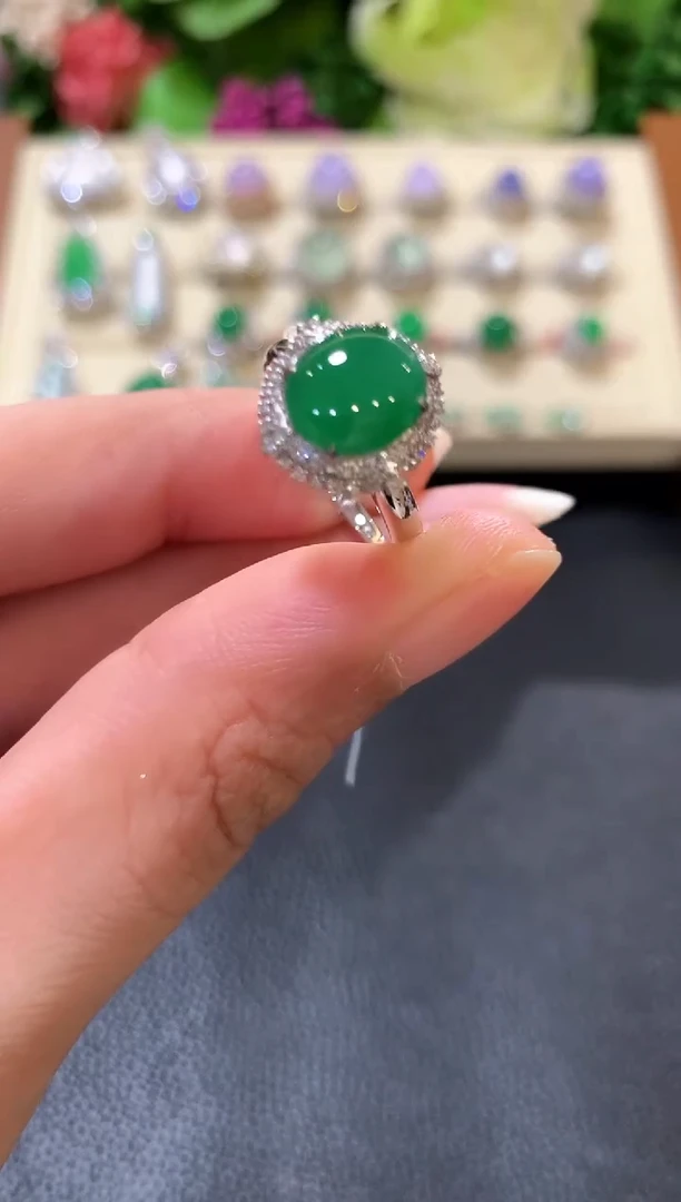 18K金镶嵌戒指翡翠z83