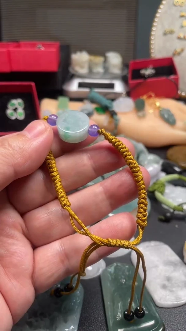 颈饰未镶嵌翡翠天然缅甸翡翠A货