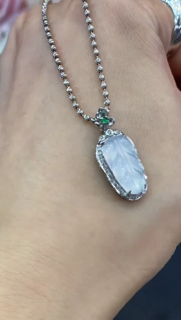 吊坠(不含链)18K金镶嵌翡翠B10