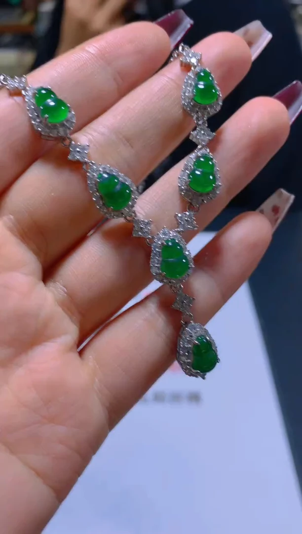 颈饰未镶嵌翡翠多样性发一