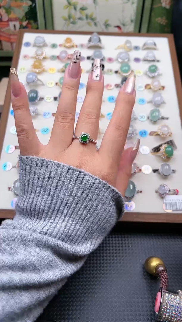 【闪购商品】翡翠戒指银S925镶嵌天然A货翡翠戒指