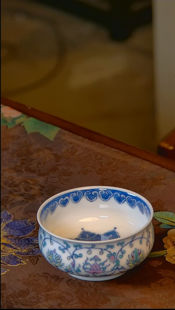 杯手工手绘杯杯很美丽