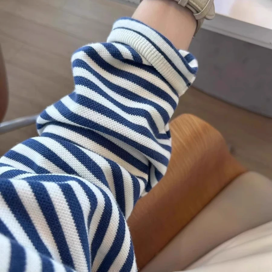 条纹圆领长袖宽松肌理条纹T恤女2025春秋新款时尚慵懒风百搭上衣