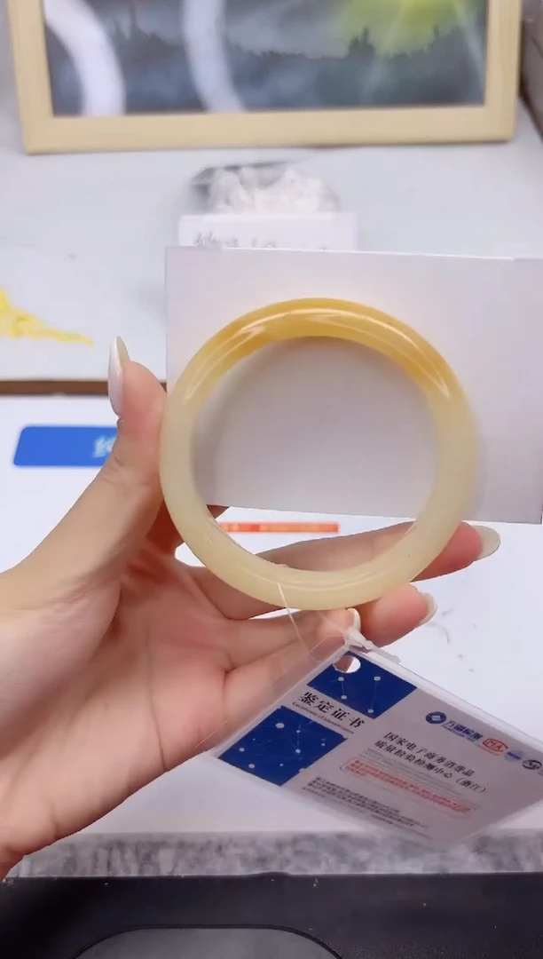 未镶嵌手镯石英质玉L229-56.1