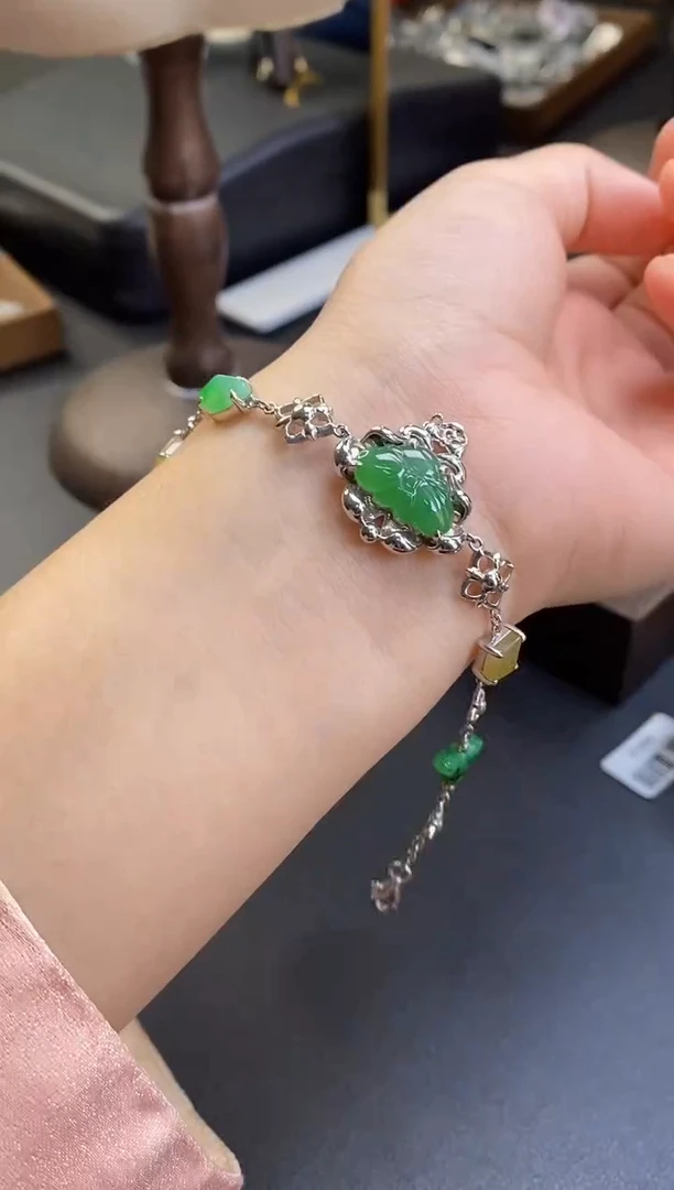 颈饰银S925镶嵌翡翠14105