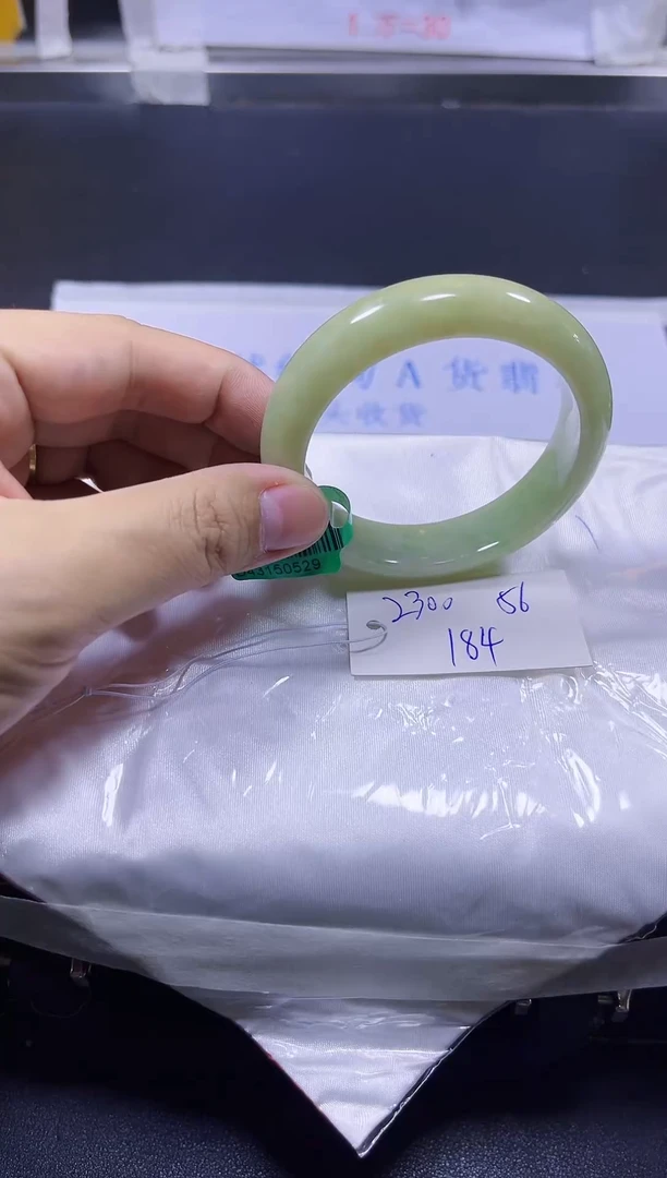 【闪购商品】翡翠手镯未镶嵌A货翡翠手镯团购多样性发货184