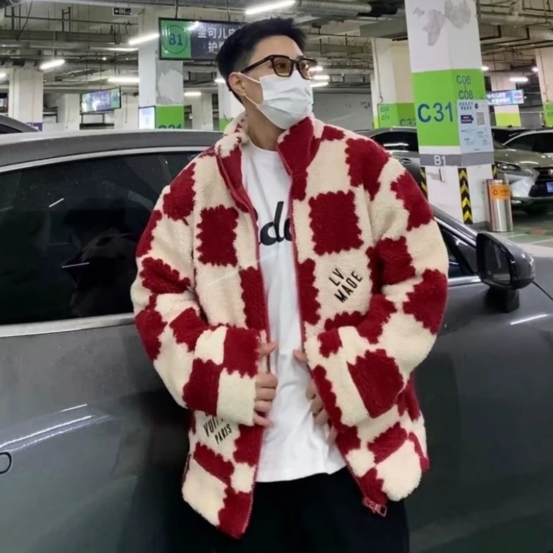 95新 LouisVuitton/路易威登 GM0343 22款棋盘格毛绒夹克外套 M码