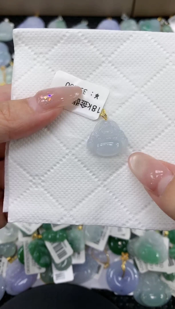 颈饰18K金镶嵌翡翠1111111111