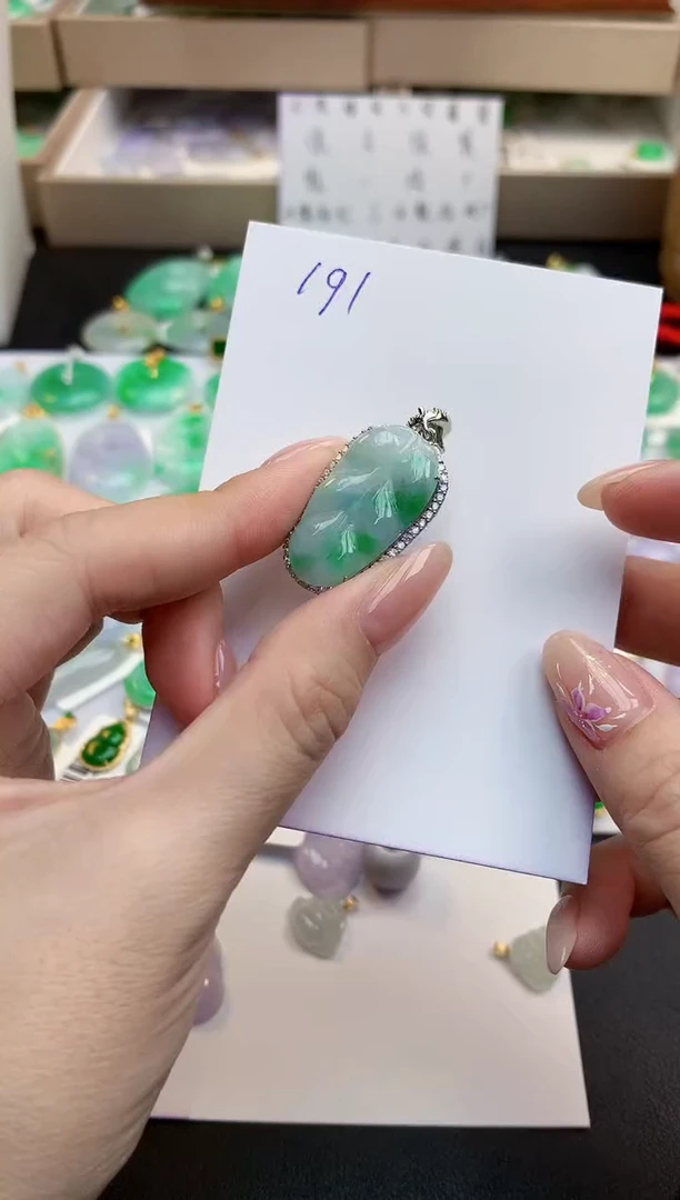 颈饰未镶嵌翡翠天然缅甸A货翡翠