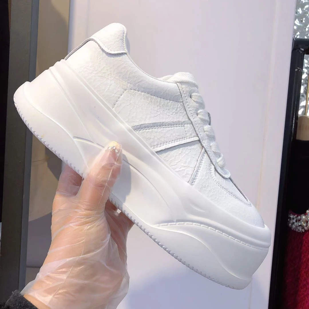 【王大艳家】角---松糕小白鞋