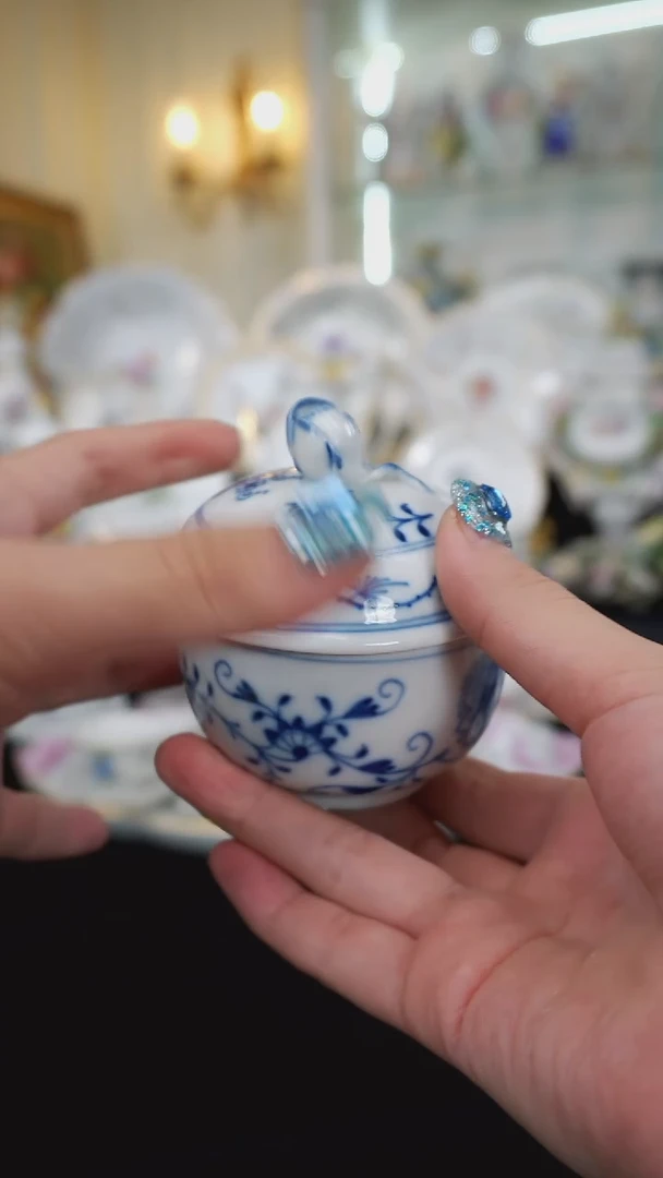 骨瓷婷婷中古器物如图所示189