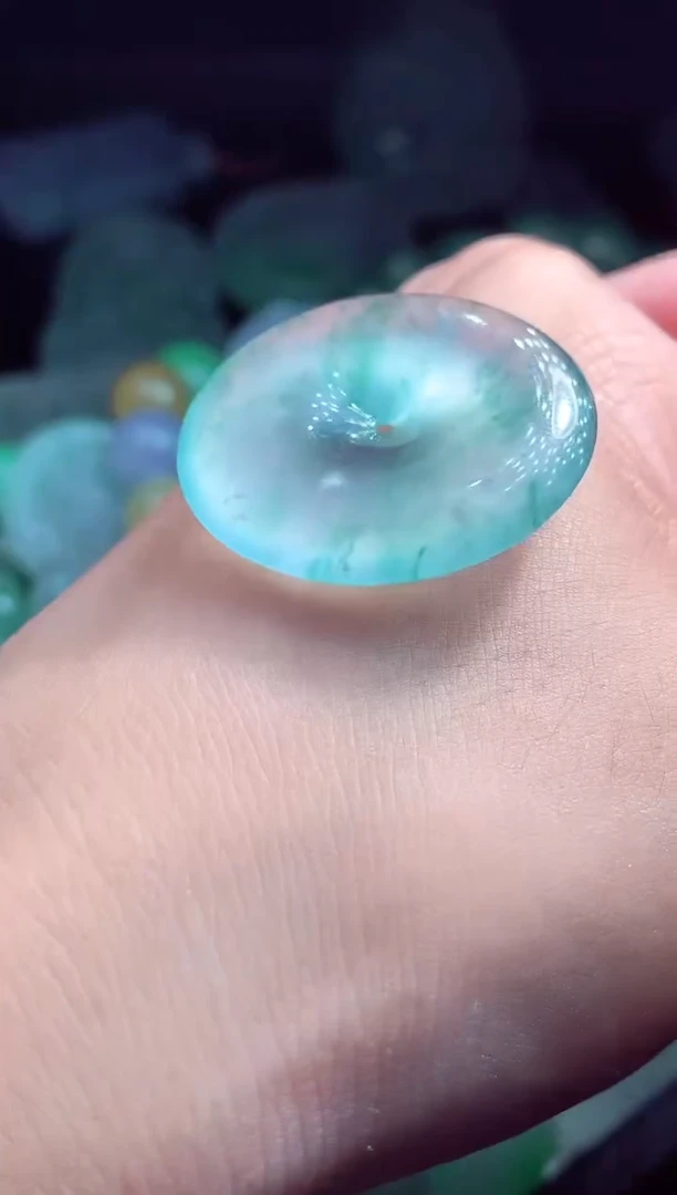 定制翡翠未镶嵌翡翠毛货定制