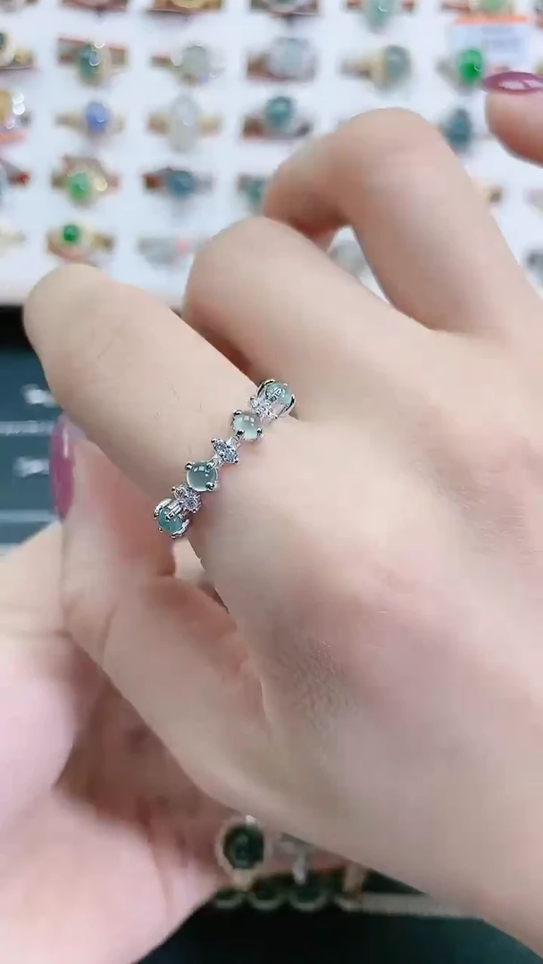 翡翠戒指银S925镶嵌天然翡翠