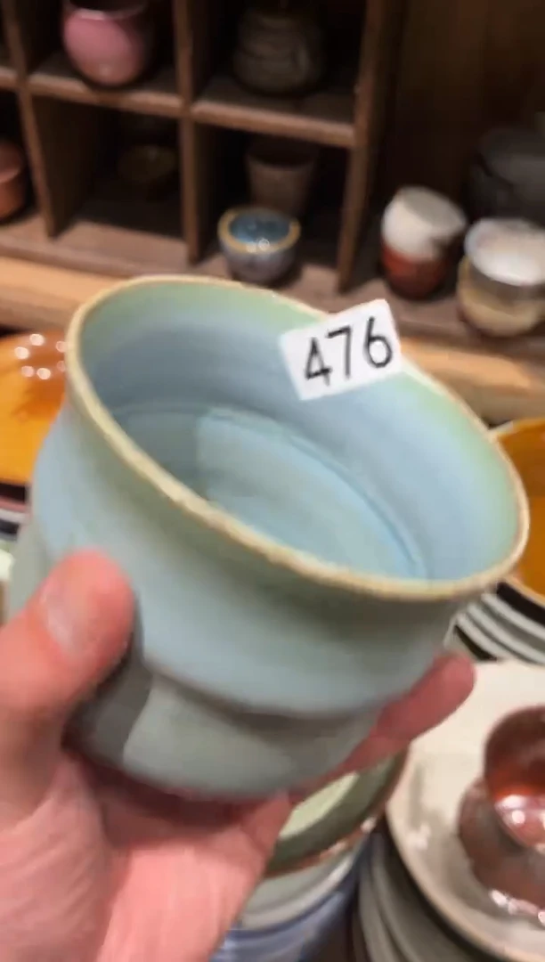 瓷片雨**月476  微瑕蓝色扭扭杯1个