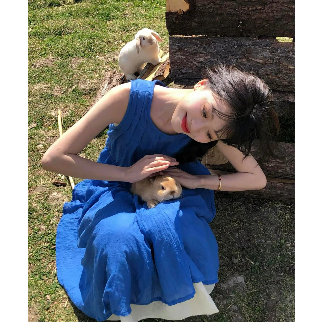 克莱因蓝垂坠感背心连衣裙女法式高级感多巴胺娃娃裙无袖吊带长裙