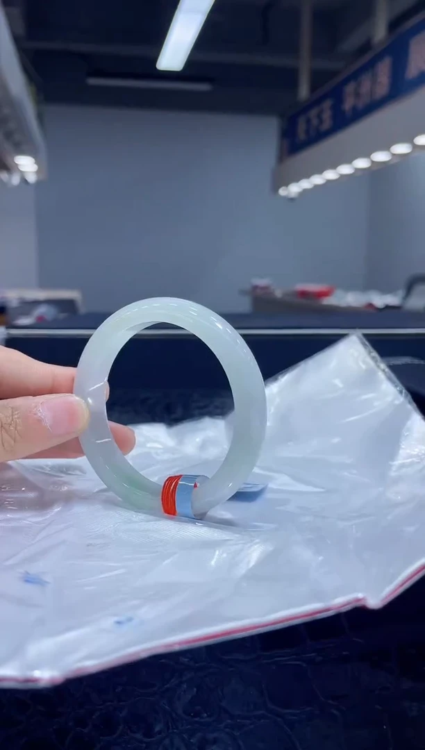 未镶嵌手镯翡翠9