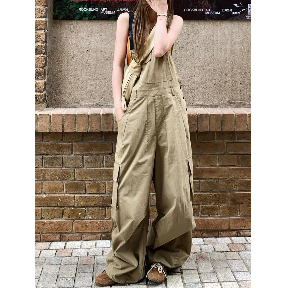 临典卡其色背带裤女2025夏季新款美式复古高腰显瘦小个子直筒长裤