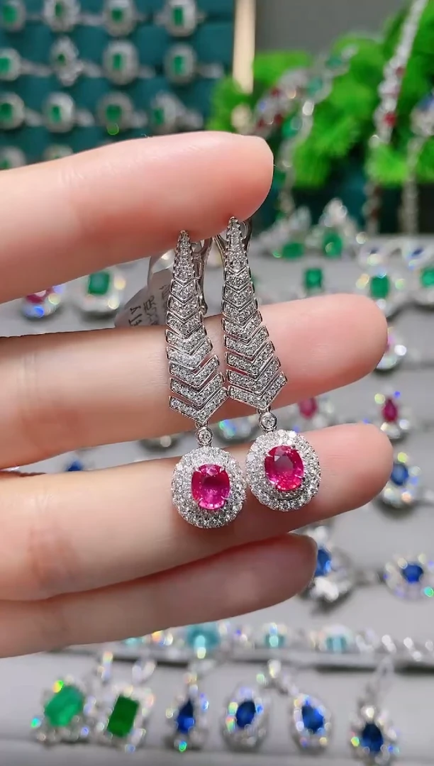 18K金镶嵌18K金耳饰红宝石.