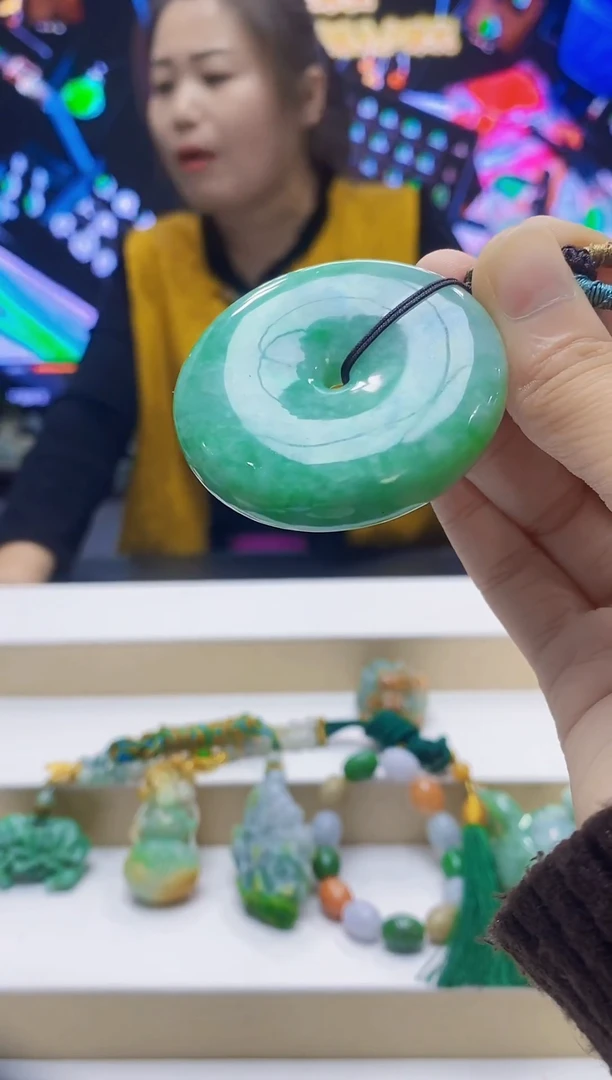 未镶嵌挂件翡翠-毛货挂件6