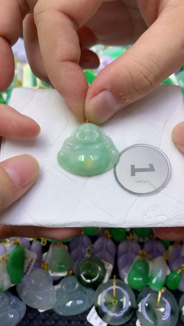 颈饰未镶嵌翡翠天然缅甸翡翠A货