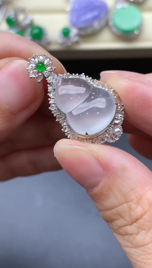 颈饰18K金镶嵌翡翠723-中国好珍宝