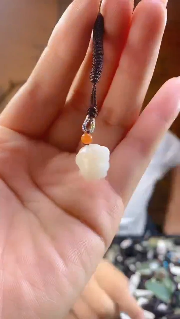 和田玉未镶嵌颈饰多样性发货，拍一发一