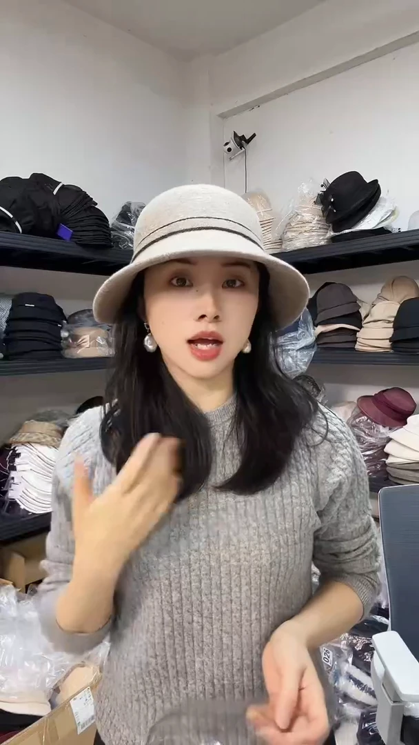 纯棉羊毛装饰渔夫帽