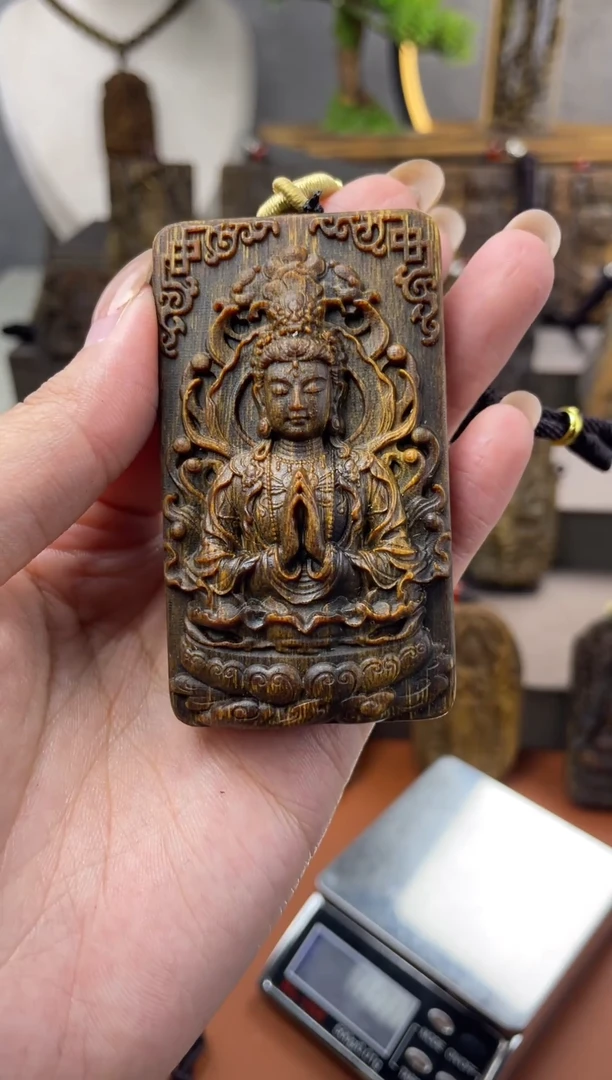 木木雕款芽庄  莲花观音7cm送养香瓶