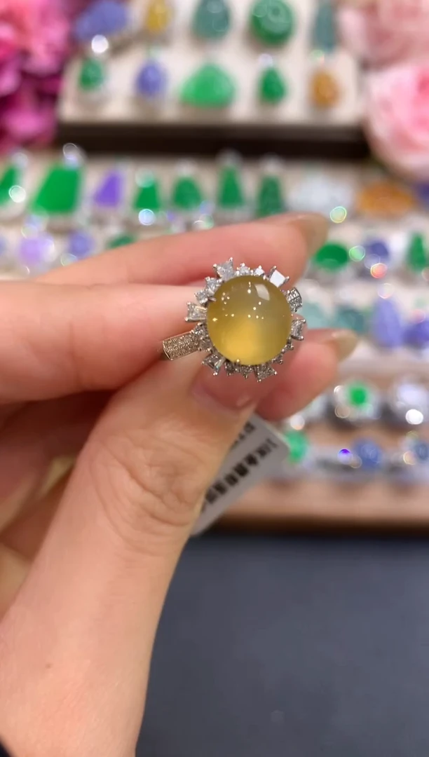 18K金镶嵌戒指翡翠w4