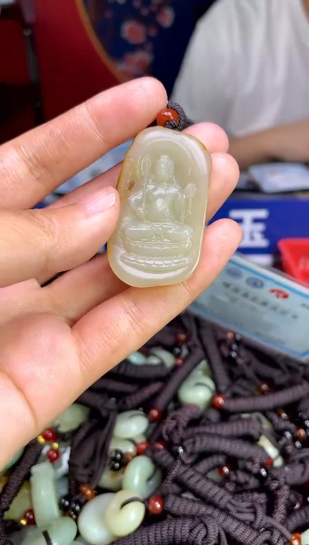 未镶嵌和田玉挂件1