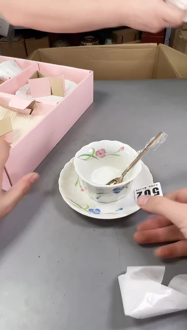 瓷片美****子502中古产品，默认微瑕，谨慎参拍