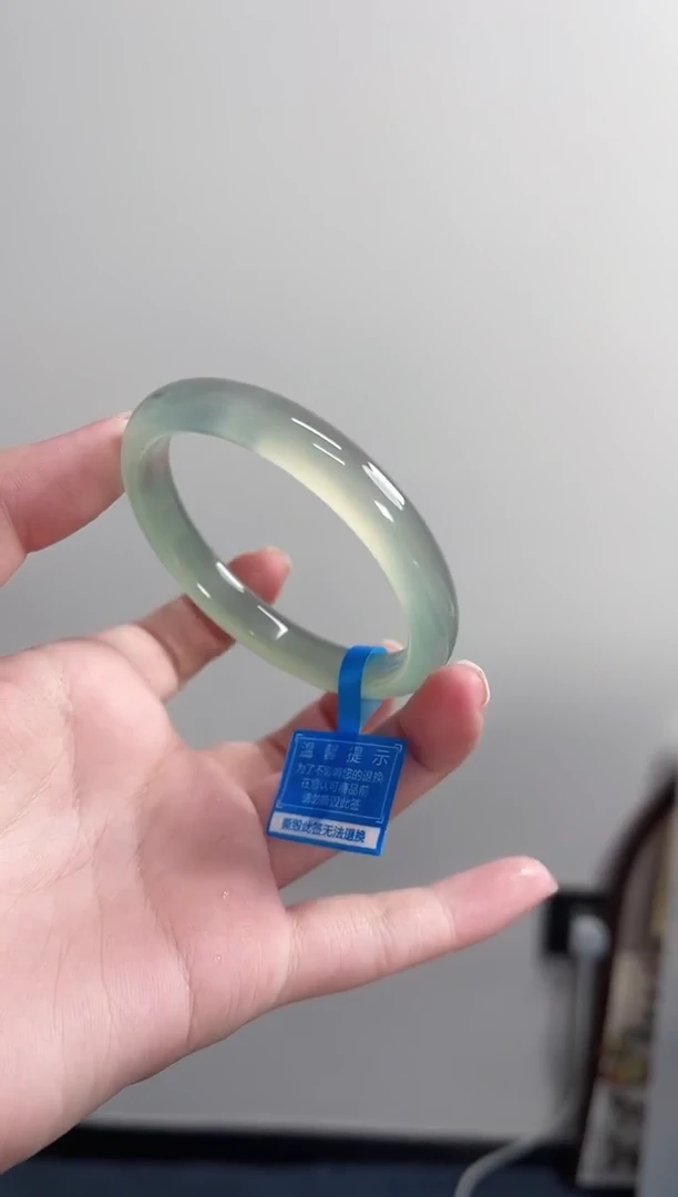 玛瑙/玉髓手镯未镶嵌53-54圈