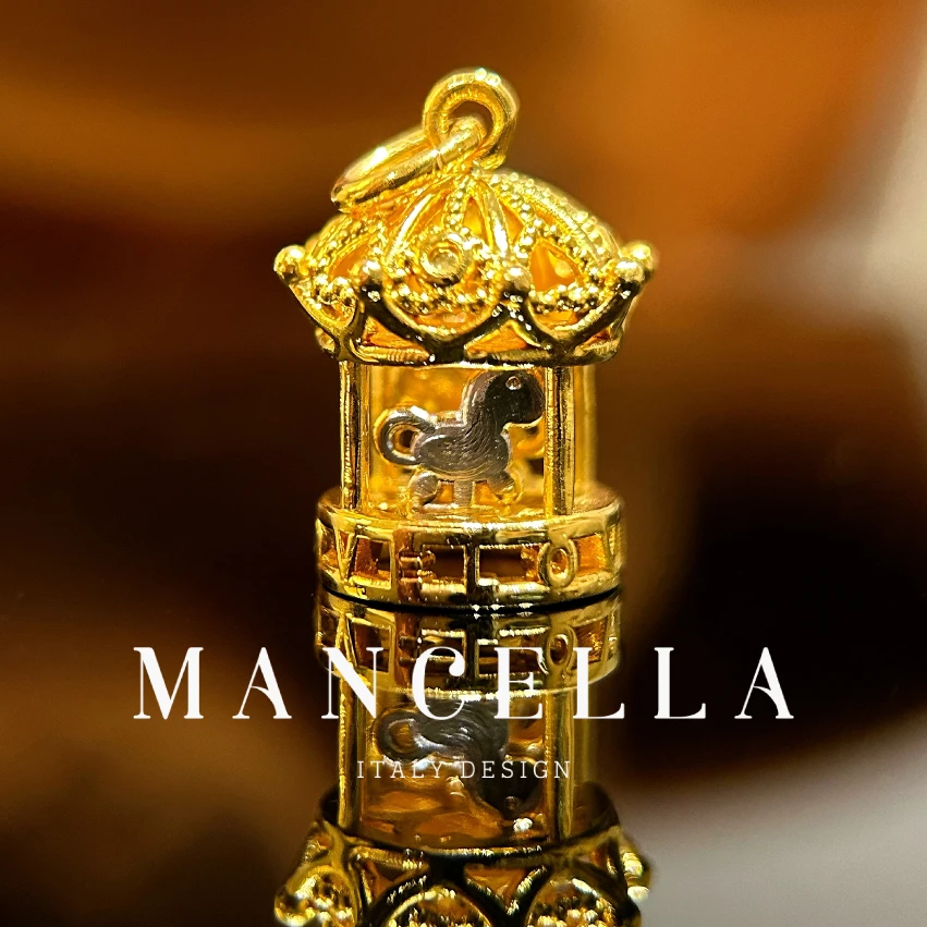 曼契拉 【旋转木马吊坠】18k金轻奢可爱双色精致精美吊坠 K95