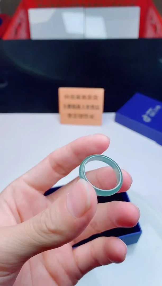 颈饰未镶嵌翡翠    ·17