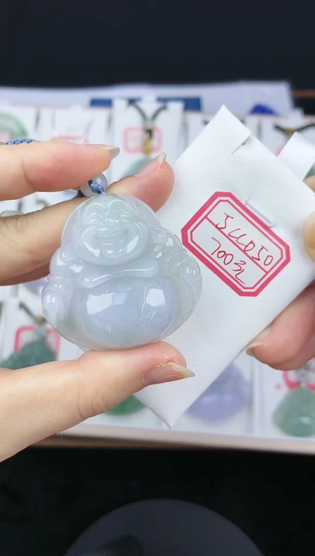 翡翠未镶嵌颈饰孤品5CC050冰中佛+送同款绳子