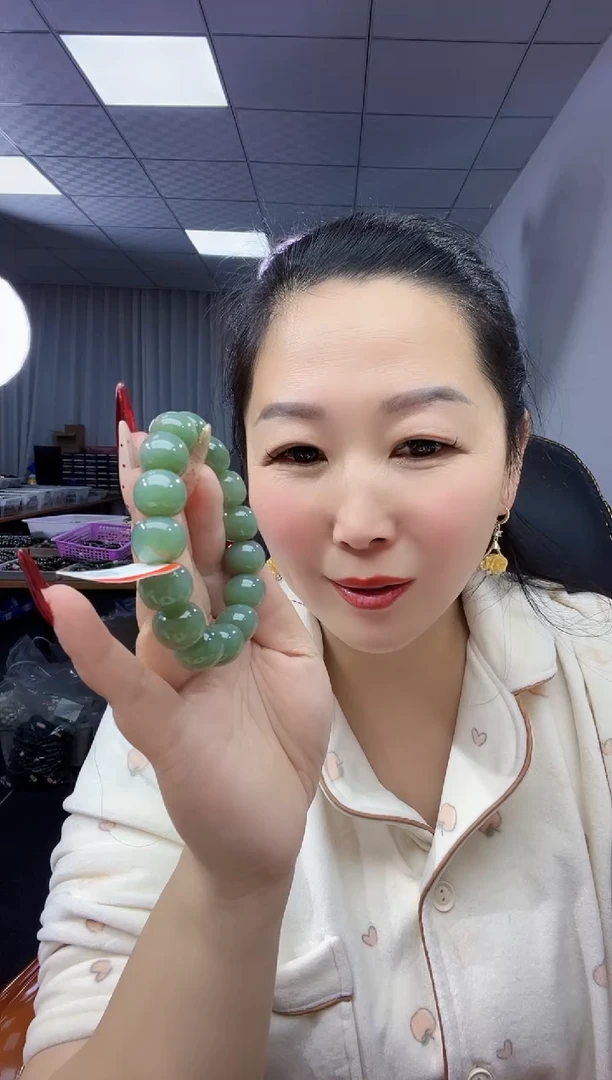 未镶嵌手链和田玉天然和田玉俄粉青14