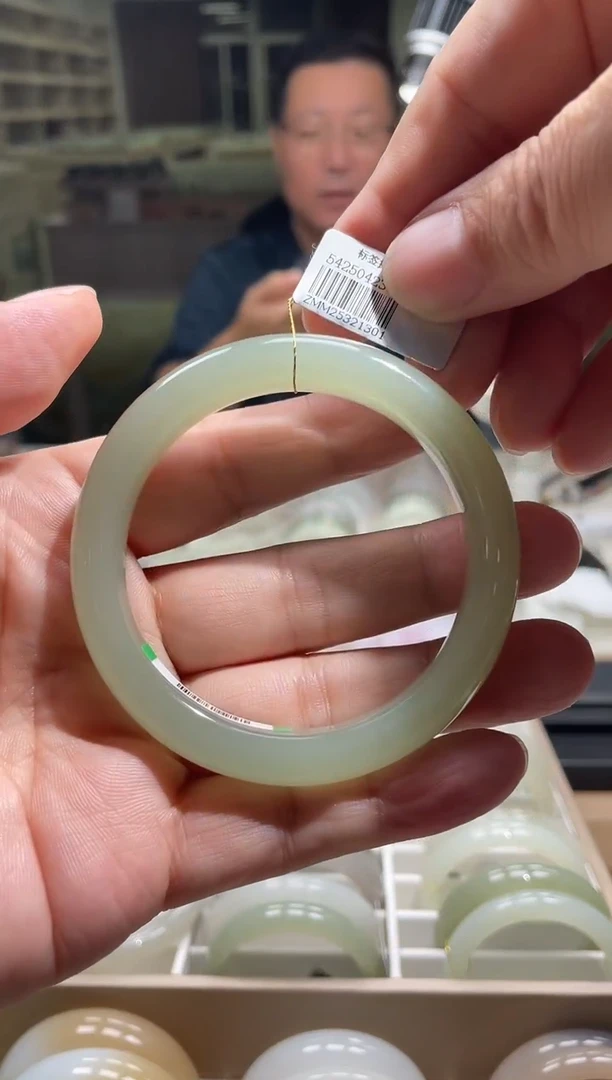 未镶嵌手镯和田玉58-59圈口 1301