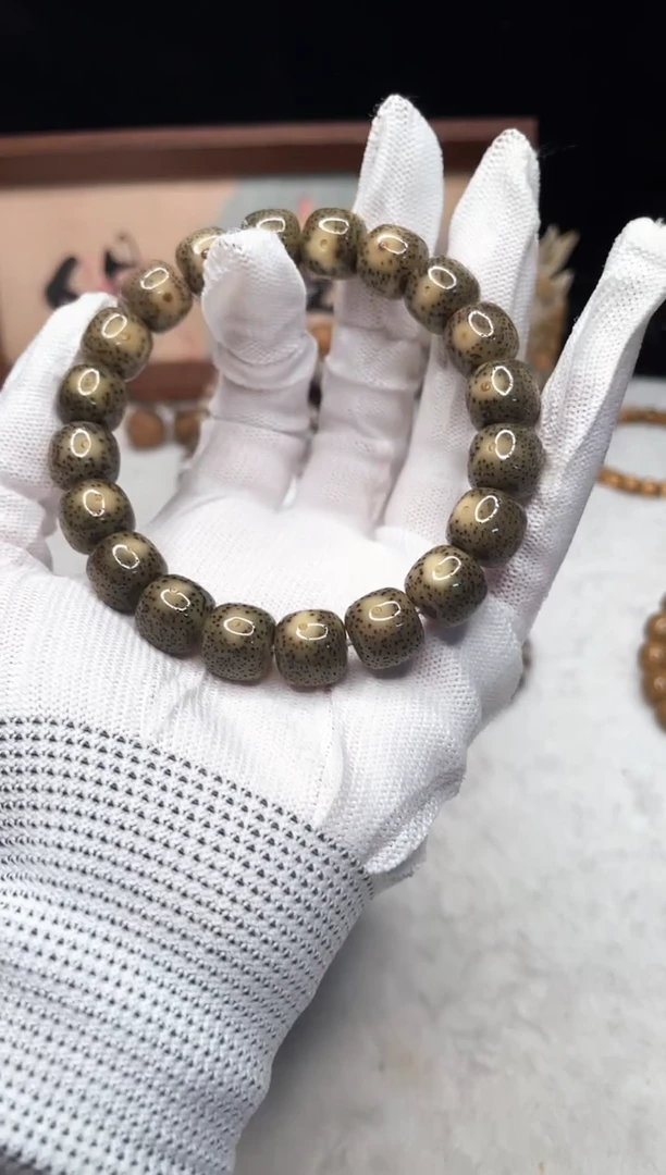 手串星月菩提带****⭐C16 12X11 G051