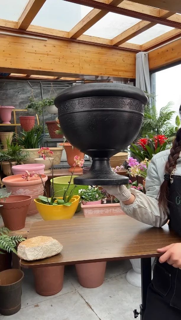 33*32/亮黑色外贸尾单福利酒杯花盆/G33