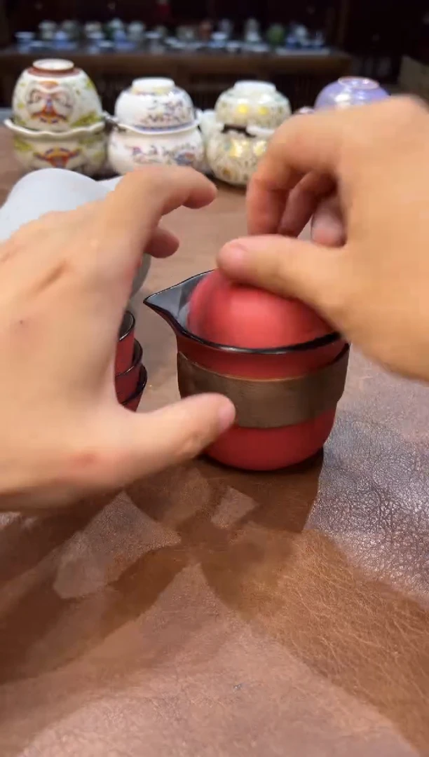 V真的很便宜超好看会开片的旅行茶具