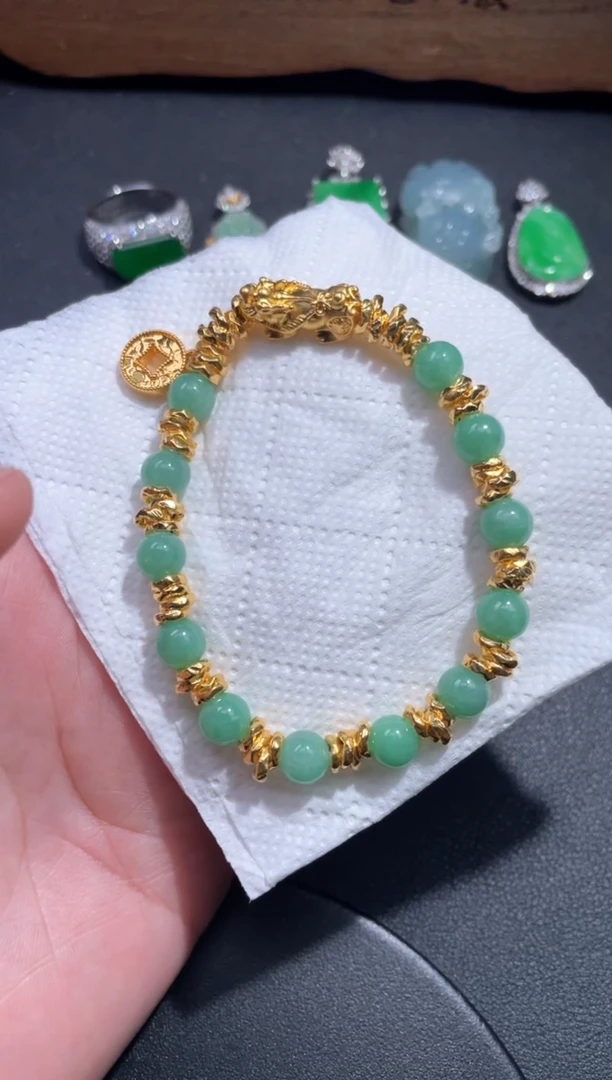 足金镶嵌手链翡翠1