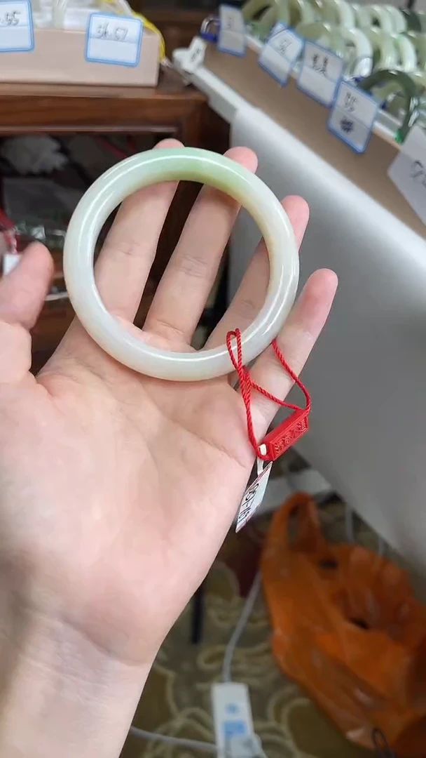 未镶嵌手镯和田玉57