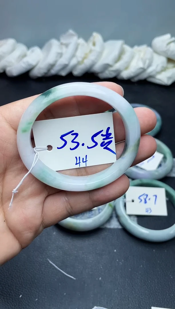 未镶嵌手镯翡翠44