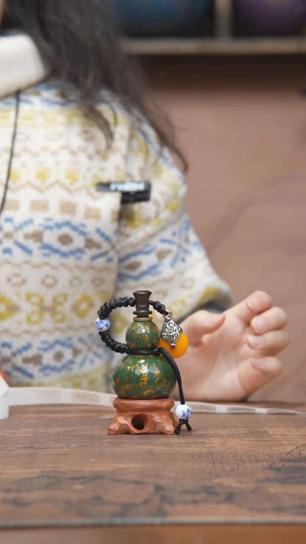 【闪购商品】256号-大漆开口小葫芦手捻