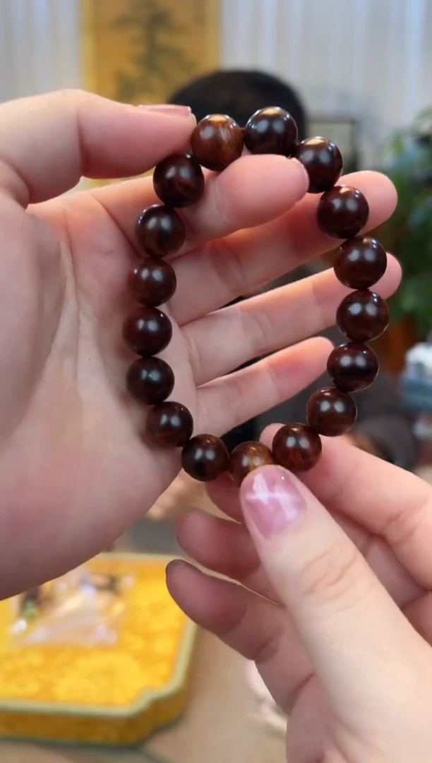 香枝木类成套家具海黄 1.2单圈素圈单圈手串
